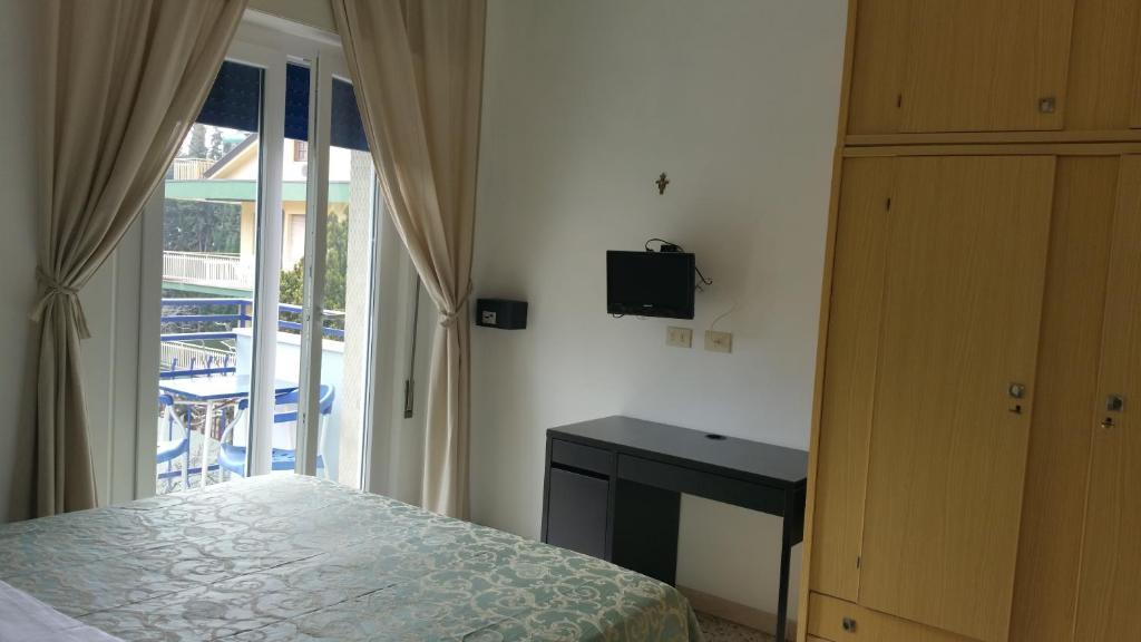 Hotel Canasta 里乔内 外观 照片
