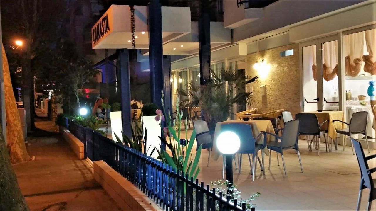 Hotel Canasta 里乔内 外观 照片